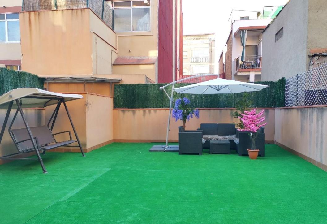 Apartmán Duplex / Beach 3Min/ Bcn Center 10Min/Tren 2Min Sant Adria de Besos Exteriér fotografie